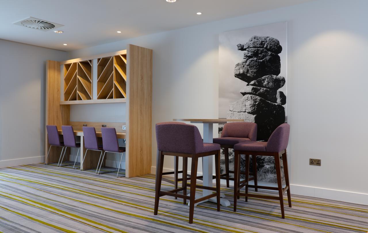 Hotel Hampton By Hilton Exeter Airport à Woodbury Extérieur photo